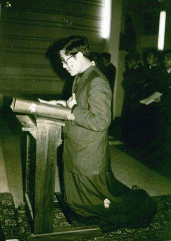 J Tien quy tuyen the CM